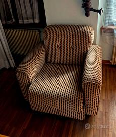 Poltrona vintage imbottita anni ’50/’60