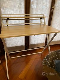 Scrivania Pieghevole con Ripiano