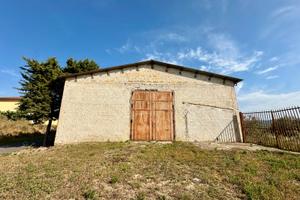 Magazzino a Partinico, Contrada Valguarnera