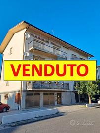 Cervignano tricamere con laboratorio