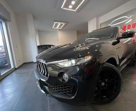 Maserati Levante V6 Diesel 275 CV AWD Granlusso