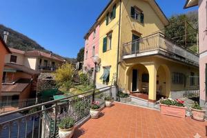 CASA SEMINDIPENDENTE A NE