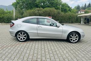 Mercedes-Benz mercedes c220 cdi sportcoupé
