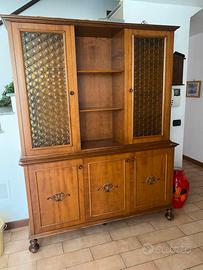 Credenza e cristalliera