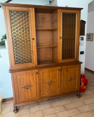 Credenza e cristalliera