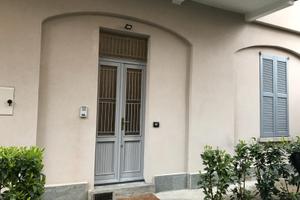 BILOCALE a Erba, ristrutturato arredato, 0 spese