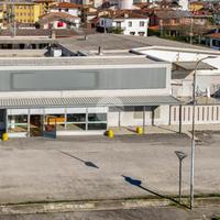 NEGOZIO A LODI VECCHIO