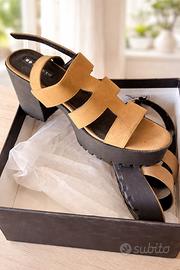 Sandali con tacco alto beige e nero