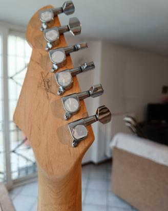 chitarra elettrica 