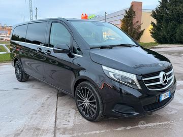 Mercedes V220