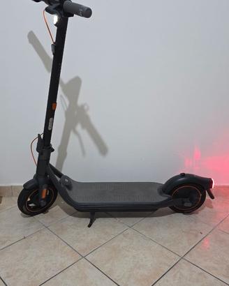 Ninebot Kickscooter F65I