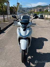 Honda sh 150 11000 km in Garanzia ufficiale