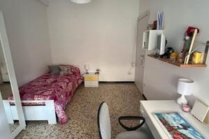 Camera singola studentessa in via Lia