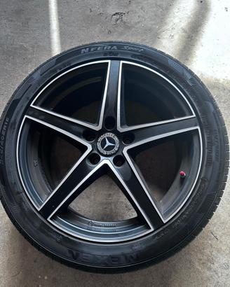 Cerchi in lega 18’’ + 4 gomme estive Nexen 245/40