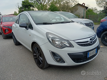 Opel corsa 1.2 benzina neopatentati