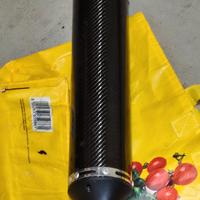 Silenziatore in carbonio per moto