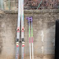 sci, attacchi e bastoncini 