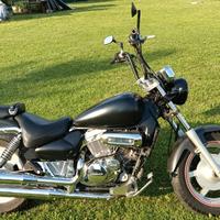 Hyosung Aquila GV 250