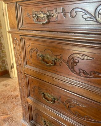 Cassettone con piano in marmo grigio