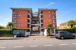 3 LOCALI A GALLIATE