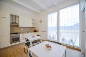 Appartamento arredato con ampio terrazzo - Matera