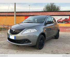 LANCIA YPSILON MY23 HYBRID SILVER 1.0 70CV KM0