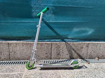 Monopattino bambino Razor freestyle