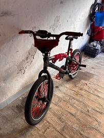 Bmx rossa modificata