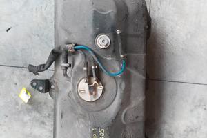 Serbatoio carburante Fiat 500 0.7 benzina del 1994