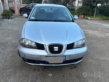 Automobile utilitaria