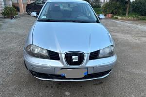 Automobile utilitaria