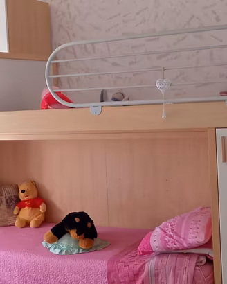Stanzetta armadio con letto a castello