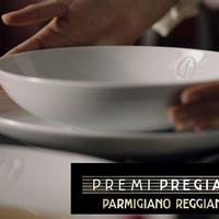 Porcellane Parmigiano Reggiano: piatti formaggiere