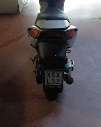Scooter 4000km tenuto bene sempre tagliandat