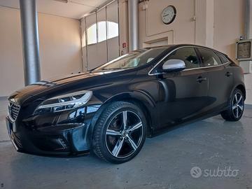 Volvo V40 D2 R-design