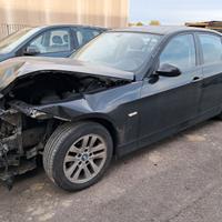 BMW SERIE 3 (E90) anno 2007 ricambi usati