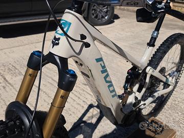 Pivot shuttle am 2024