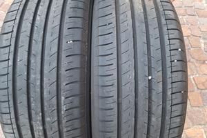 Gomme estive 215/45 R18 93W