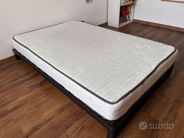 Letto ad una piazza e mezzo basso con rete e mater