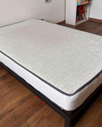 Letto ad una piazza e mezzo basso con rete e mater