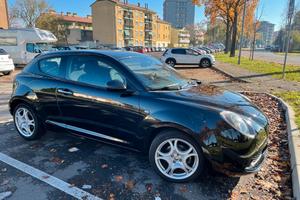 Alfa MiTo JTD 1.3 Subwoofer