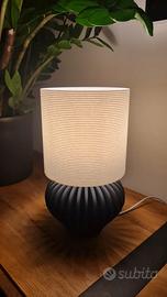 Lampada da tavolo a fragola