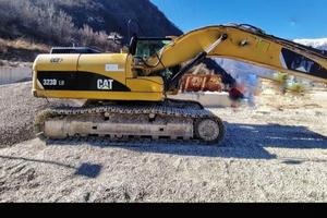 Escavatore Cat 323D