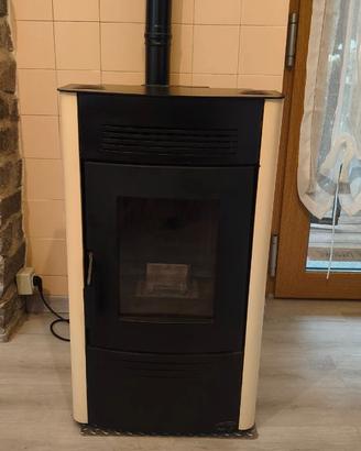 Stufa a pellet Extraflame Dorina - predis. Wi-Fi