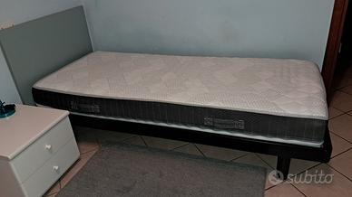 letto con doghe e materasso 80x190