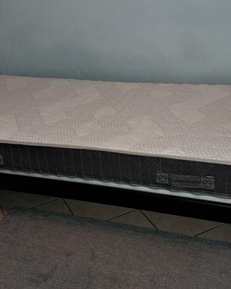letto con doghe e materasso 80x190