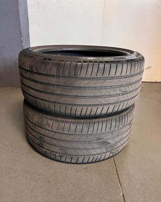2 Gomme usate 245/40r19 Bridgeston estive Buone co