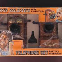 Good Oldies – Old Fashioned Telephone Set