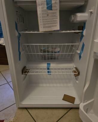 Frigorifero E Comfee rcd132wh2