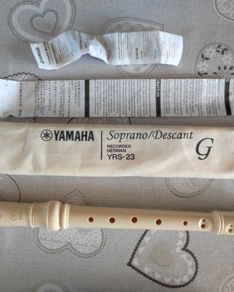 Flauto Yamaha Soprano/Descant YRS-23